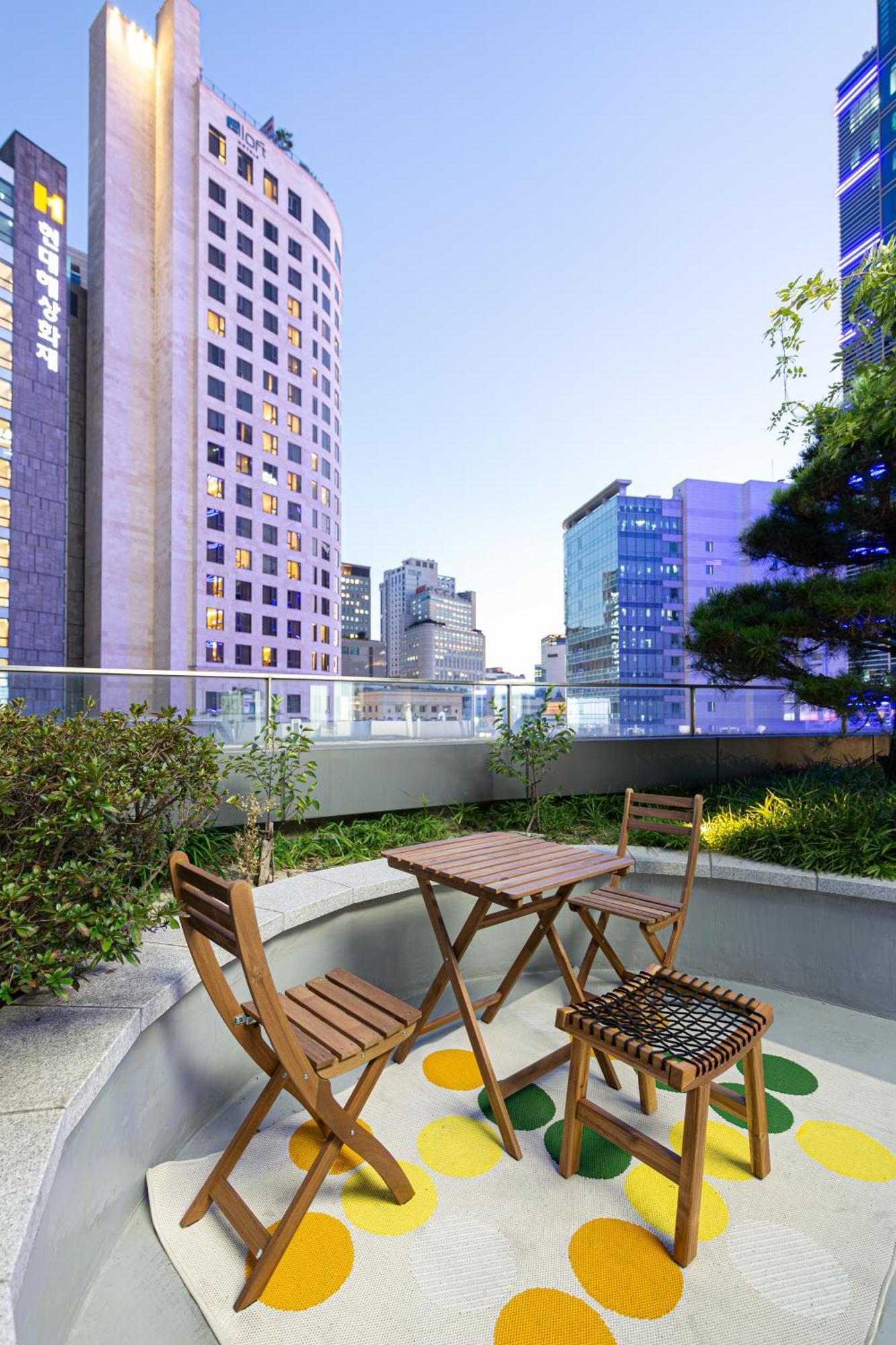 Uhoostay Myeongdong Guesthouse Seoul Exterior photo